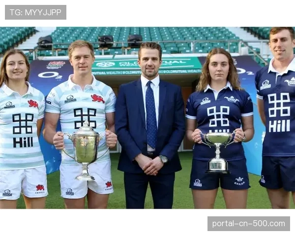 大学橄榄球决赛：牛津大学在百年大赛中险胜剑桥大学